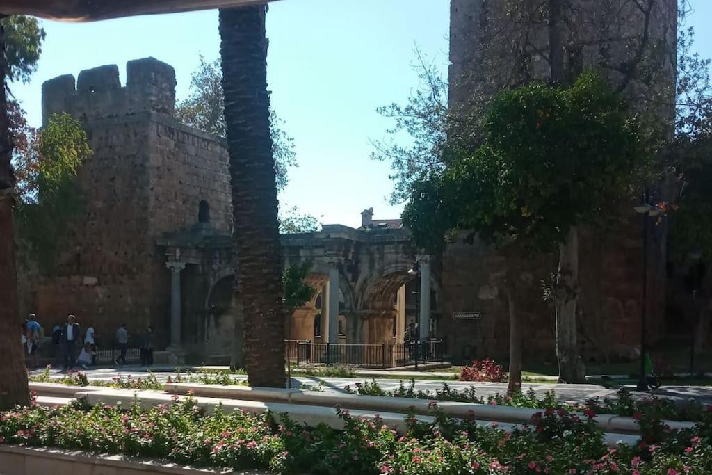 В Самом Сердце Анталии Apartament Antalya